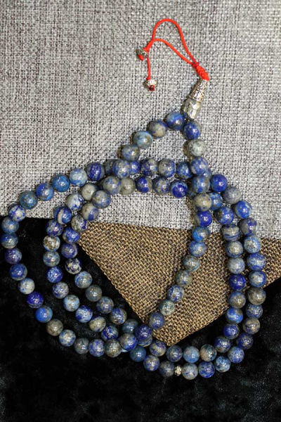 Четки из лазурита с разделителем 108 бусин д=8мм (2)