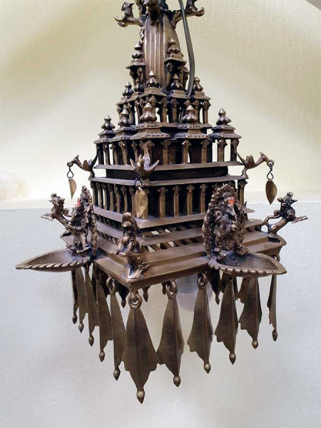 Индийский храмовый светильник с четырьмя Ганешами