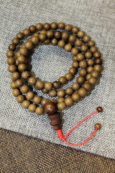 Четки из ясеня тонированные 108 бусин д=8мм