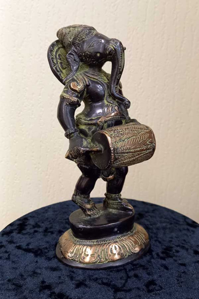 Ганеша музыкальный с барабаном, бронза, высота 21см-1