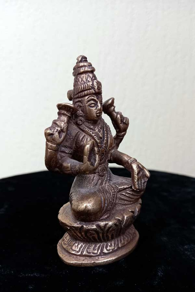 Лакшми, статуэтка из индийсой бронзы, высота 8 см