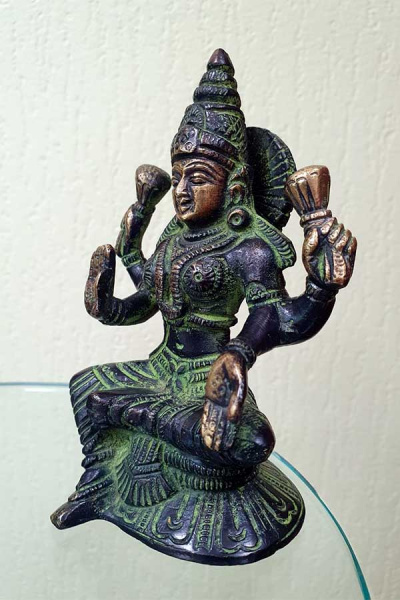 Лакшми, индийская статуэтка из бронзы, высота 12см