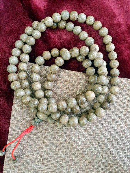 Буддийские четки из ясеня (тонирован) 108 бусин д=10мм