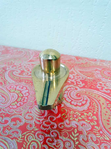 Шивалингам цельнолитой из латуни высота 6,5см