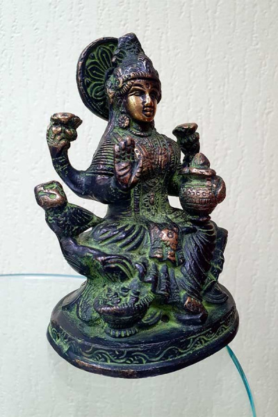 Лакшми, индийская статуэтка из бронзы, высота 13см