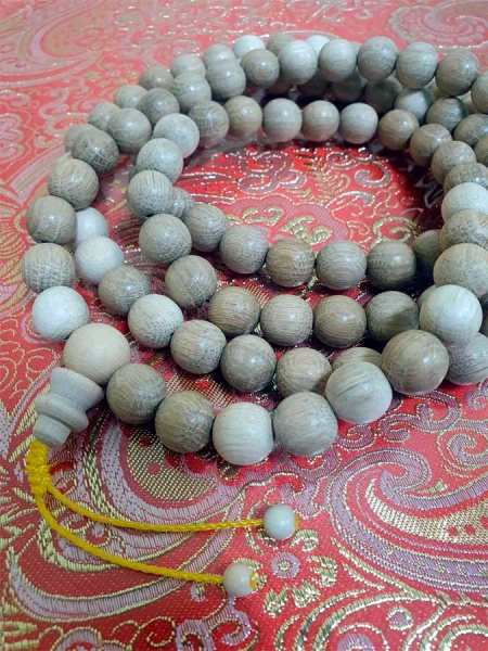 Буддийские четки 108 бусин из дуба, крупные бусины 12мм